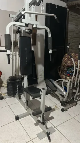 Máquina de musculação 