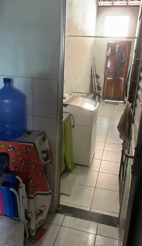 Vende-se casa parcelada na Samambaia Norte