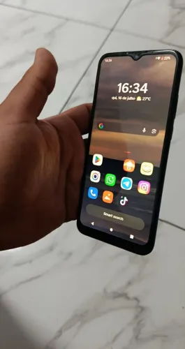 Moto G8 Power Lite