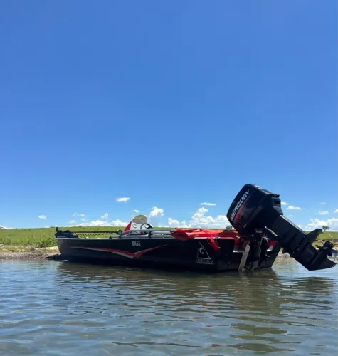 Barco/ lancha bass maresias