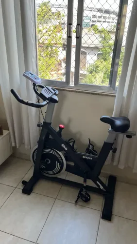 Bicicleta Ergométrica Spinning Mecanica Roda Inércia 13kg Sprint Odin Fit