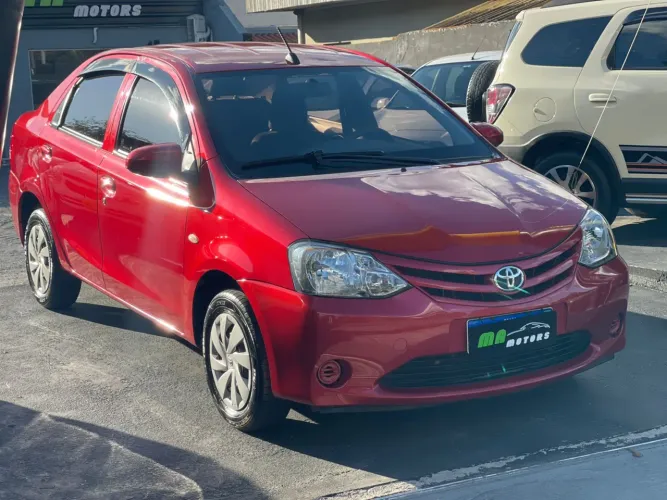 Toyota Etios X Sedan 1.5 Flex 16V 4P Mec. 2017