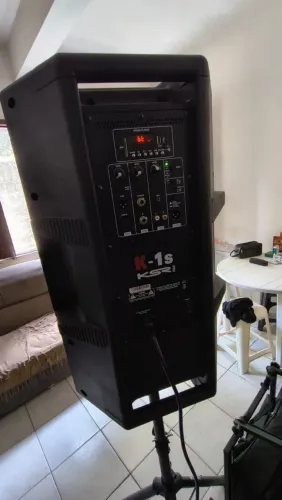 Caixa ativa ksr pro k1 15 polegadas, nova com nota fiscal, excelente para som ao vivo