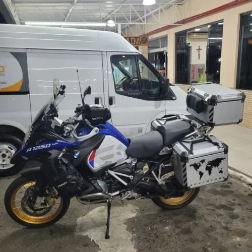 BMW GS 1250 Adventure Premium HP. Baixo KM, revisada e todos os acessórios inclusos.