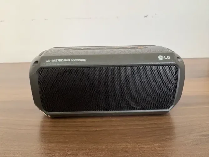 Caixa de Som Bluetooth LG Xboom Go PK3 16w