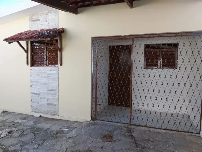 Casa no Presidente Médici/Funcionários com 2 Quartos