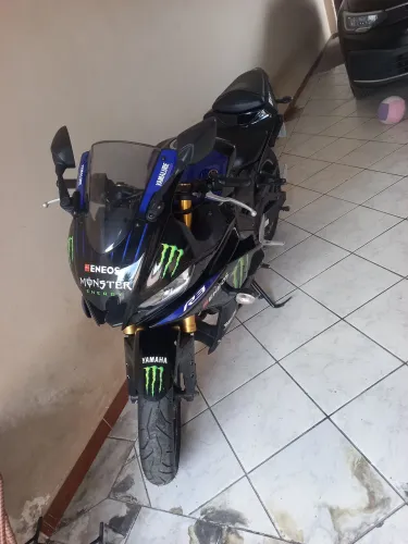Yamaha r3 edição limitada monster
