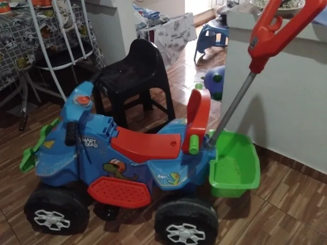  Vendo quadriciculo infantil unisex 