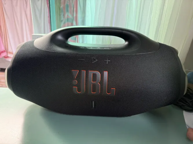 JBL Bombox4 