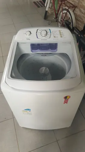 VENDO ÓTIMA MÁQUINA ELECTROLUX 13 KG MODELO NOVO
