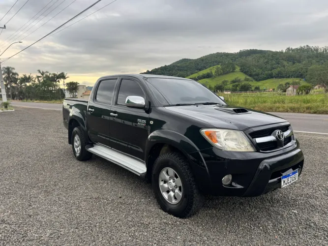Toyota Hilux CD SRV D4-d 4X4 3.0 TDI Diesel AUT 2007
