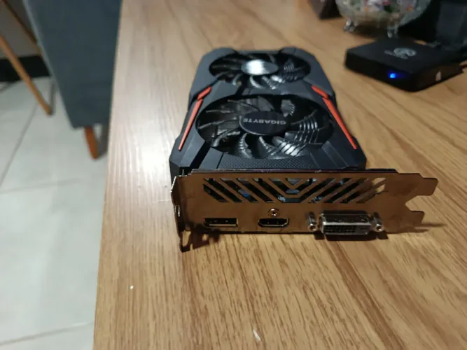 Placa de vídeo GTX 1050 ti