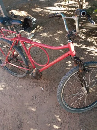 Troco uma bicicleta aro 26 em uma aro 29 volto valor 