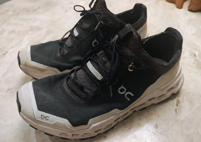 TENIS ON ORIGINAL CLOUDTEC EM BOM ESTADO TAM 42/43