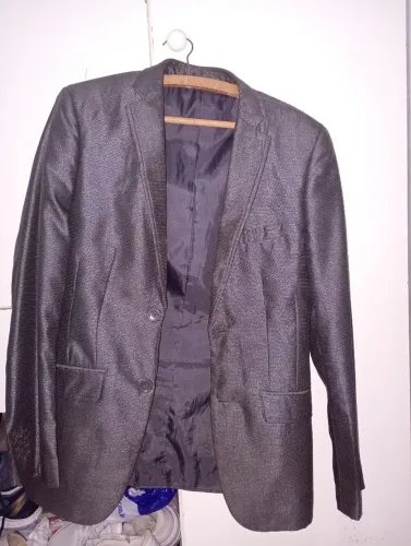 VENDO TERNO