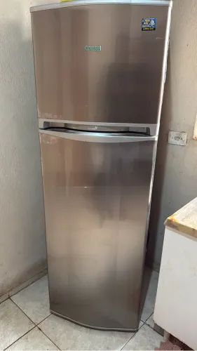 Geladeira inox