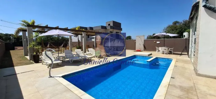 Oportunidade 5 quartos piscina Ninho Verde