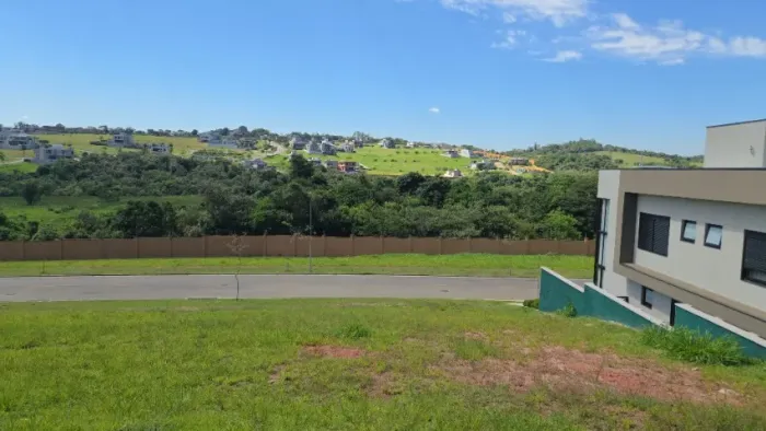 Terreno com Vista para a Mata à Venda no Condomínio Alphaville Jundiaí 2 - 689 m²