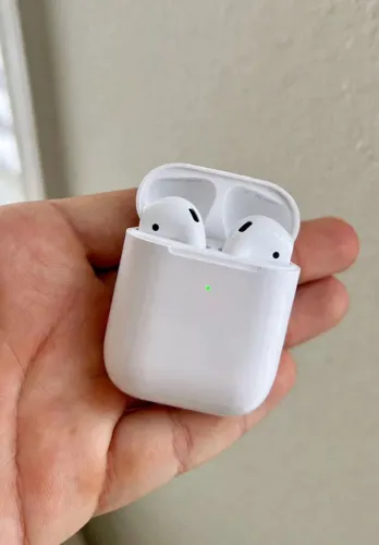 AirPods