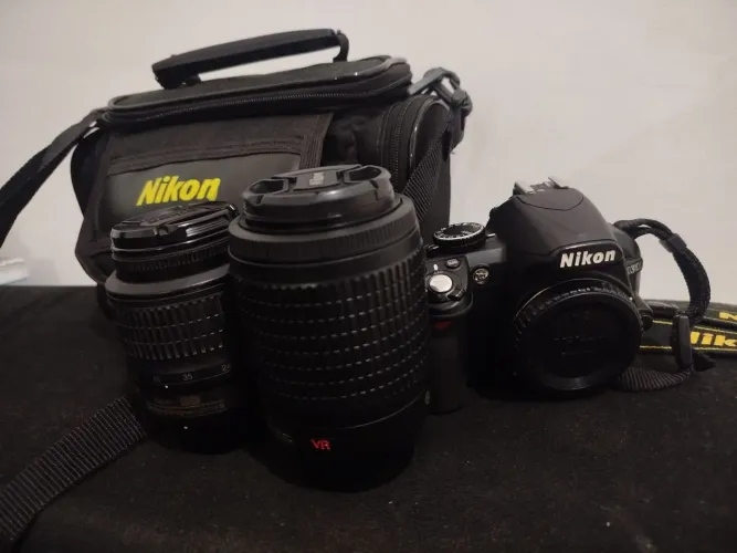 CÂMERA NIKON D3100 COM ACESSÓRIOS 