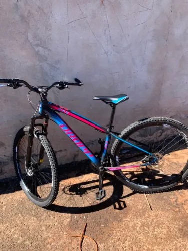 Bicicleta aro 29 NOVA!!! 1 semana de uso. ENTREGO GRÁTIS! *