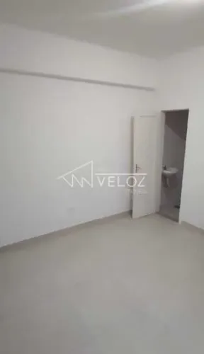 Kitnet/Conjugado - / Residencial / Centro