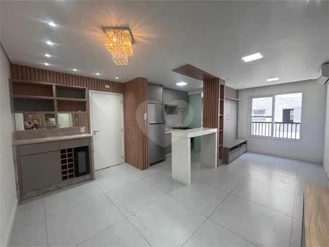 Apartamento à venda com 2 quartos, sendo 1 suíte, no condomínio Residencial La Villette, S