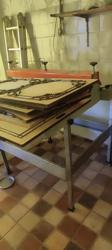 Mesa de Corte e Vinco Semi-Automática 80cm