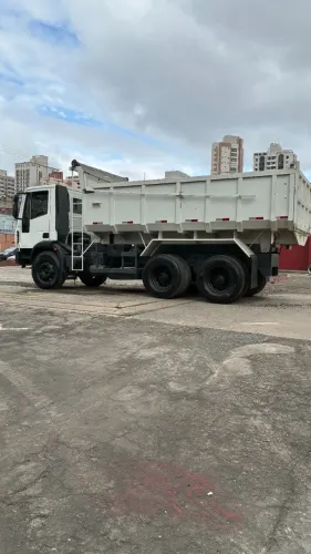 Caminhão Caçamba Basculante - Iveco - 260e30 - 6x4