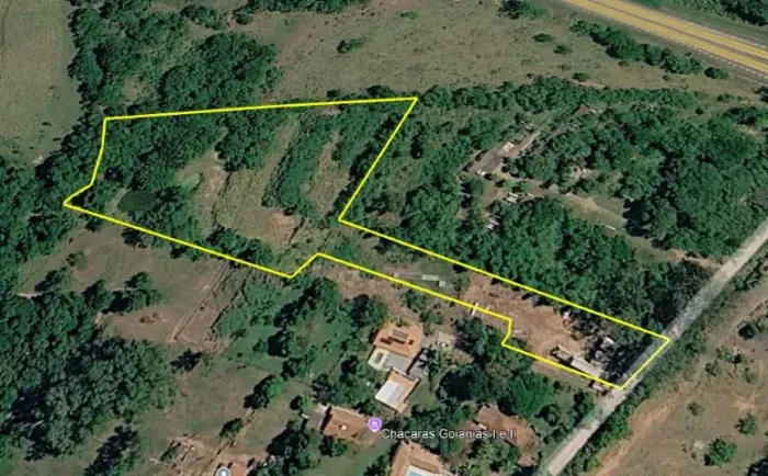 CHÁCARA URBANA À VENDA EM ÁLVARES MACHADO - SP , 18.000m² com energia solar e asfalto.