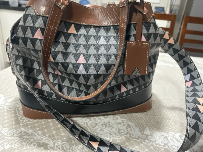 Bolsa Tote preta neo Emma Triangle
