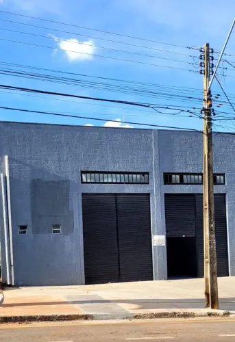 ALUGO GALPÃO 305m2 Av. Carrinho Cunha