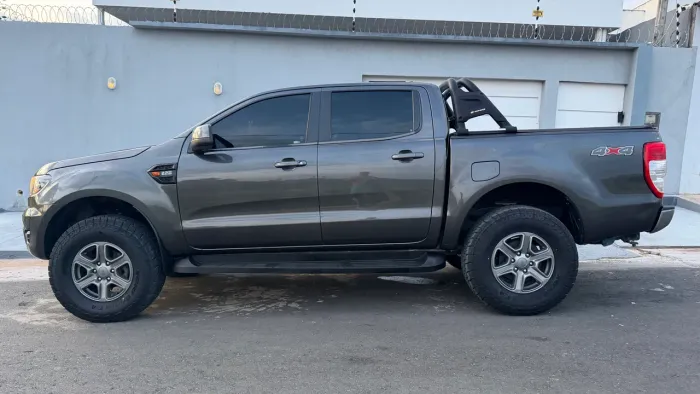 Ford Ranger XLS 2.2 4X4 CD Diesel Aut. 2023