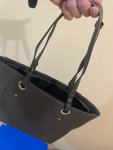 Vendo bolsa feminina preta