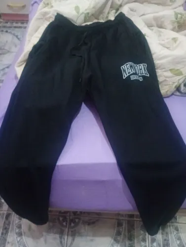 Vendo calça de moletom nova