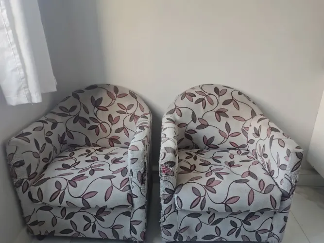 Poltronas Decorativas - Confortáveis e Elegantes (Par)