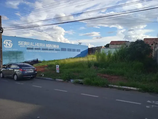 LOTE COMERCIAL COM ÁREA DE 360 METROS QUADRADOS AV JACINTO DE ABREU TENHO 2 JUNTOS OPORTUN