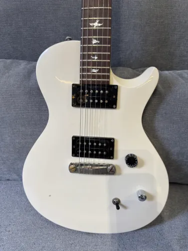 Guitarra PRS Silglecut - Não é Fender, Gibson? 