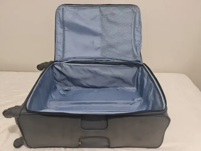 Mala Samsonite bem grande e superleve!