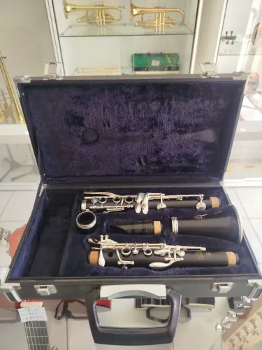 Clarinete Yamaha 61