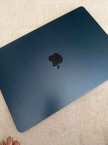 MAC BOOK AIR