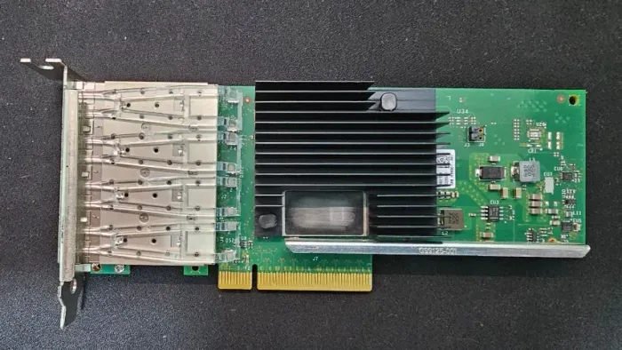 Placa de Rede Intel X710-DA4 Quad Port 10GbE SFP+ PCIe x8  - 4 Portas 10G