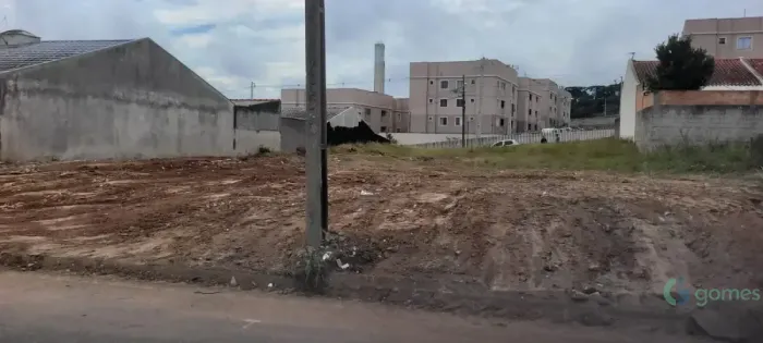Terreno/Área à venda com 120,00m² no Cristo Rei