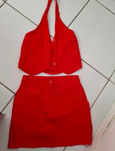 Conjunto com saia