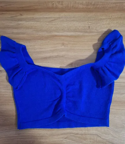 Roupa feminina - veste P e M (36 ao 38)
