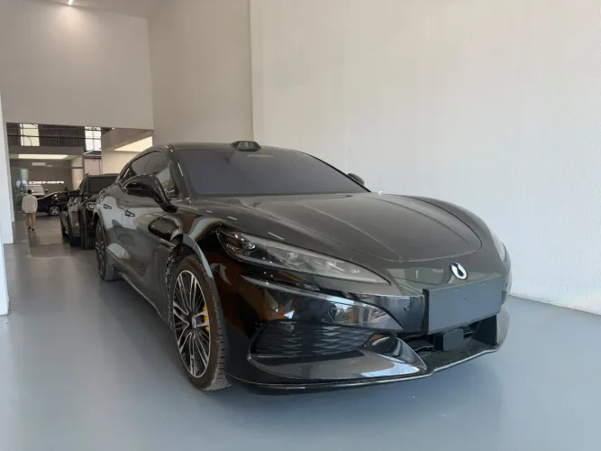Denza Z9 GT (elétrico) 2027
