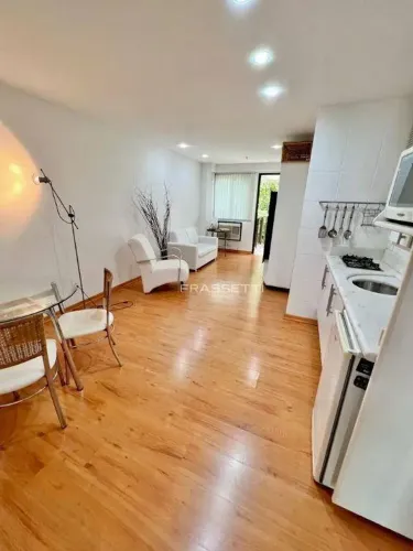 Apartamento com 2 dormitórios à venda, 60 m² por R$ 1.300.000 - Lagoa - Rio de Janeiro/RJ