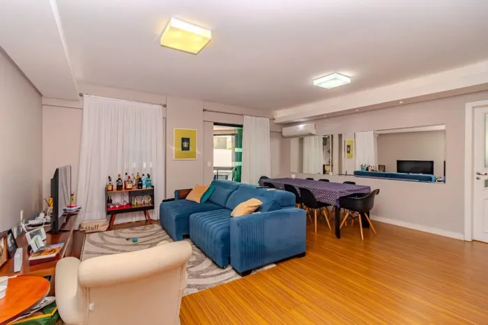 Apartamento Quadra Mar à venda na Barra Sul em Balneário Camboriú