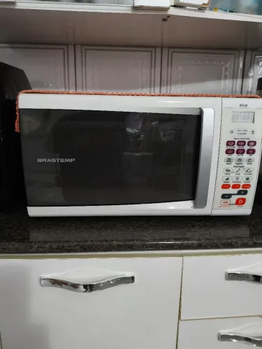 Vendo Micro-ondas Brastemp Ative! 30 Litros - Voltagem: 220V