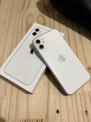 iPhone 11 - 128gb